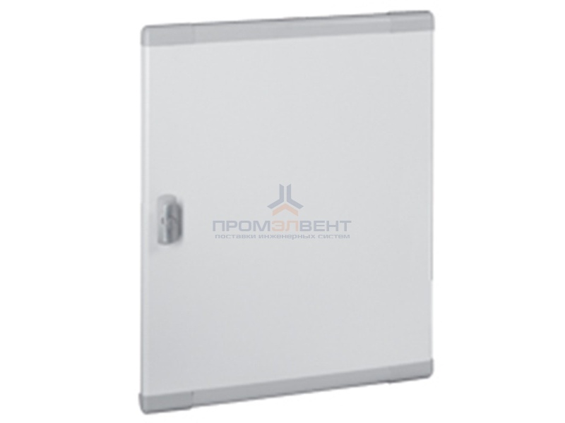 Дверь металлическая плоская для шкафов Legrand XL3 160-400 высотой 600мм 3 рейки